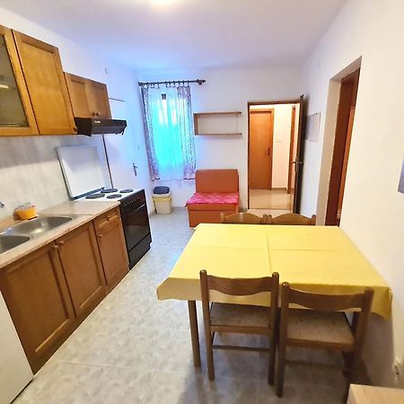 Mirjana F Apartaments Baška Eksteriør billede